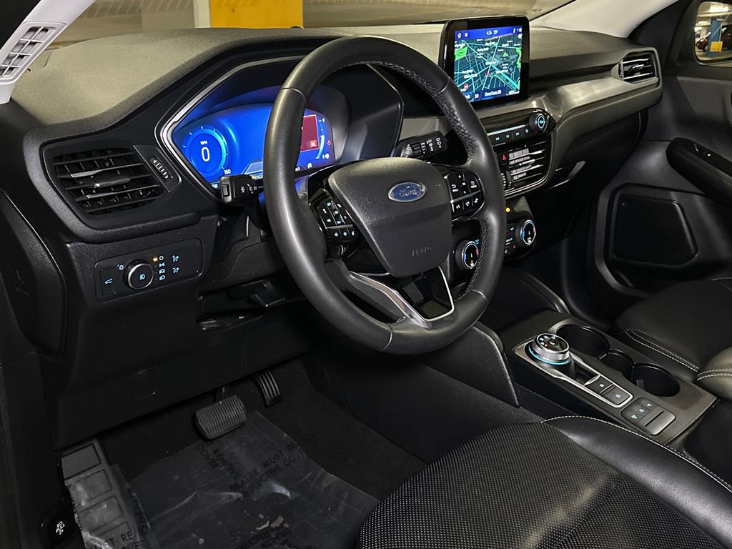 Used 2022 Ford Escape Titanium w/ Class II Trailer Tow Package image 22