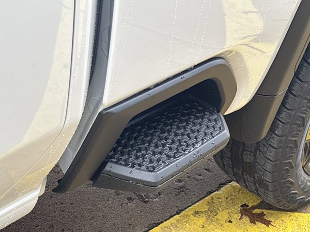 New 2026 GMC Sierra 2500 AT4 w/ AT4 Premium Plus Package image 15