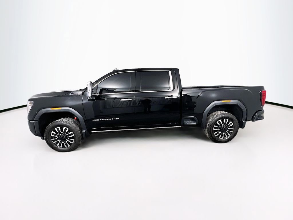 Used 2025 GMC Sierra 2500 Denali Ultimate image 4
