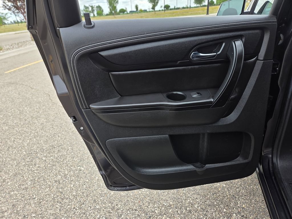 Used 2015 Chevrolet Traverse LT AWD/4WD image 44