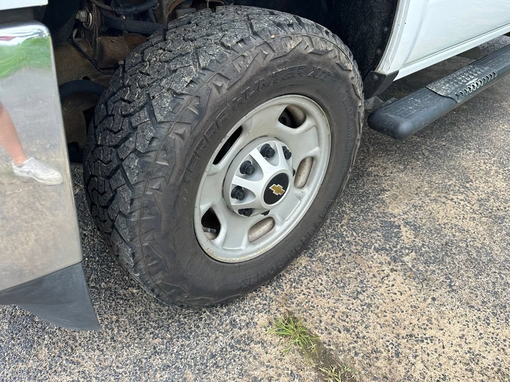 Used 2019 Chevrolet Silverado 2500 W/T AWD/4WD image 9