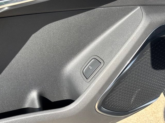 New 2027 Chevrolet Traverse RS AWD/4WD image 15