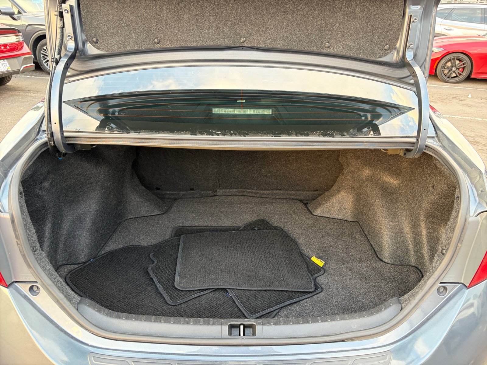 Used 2017 Toyota Corolla SE w/ Carpet Mat Package (TMS) FWD image 30