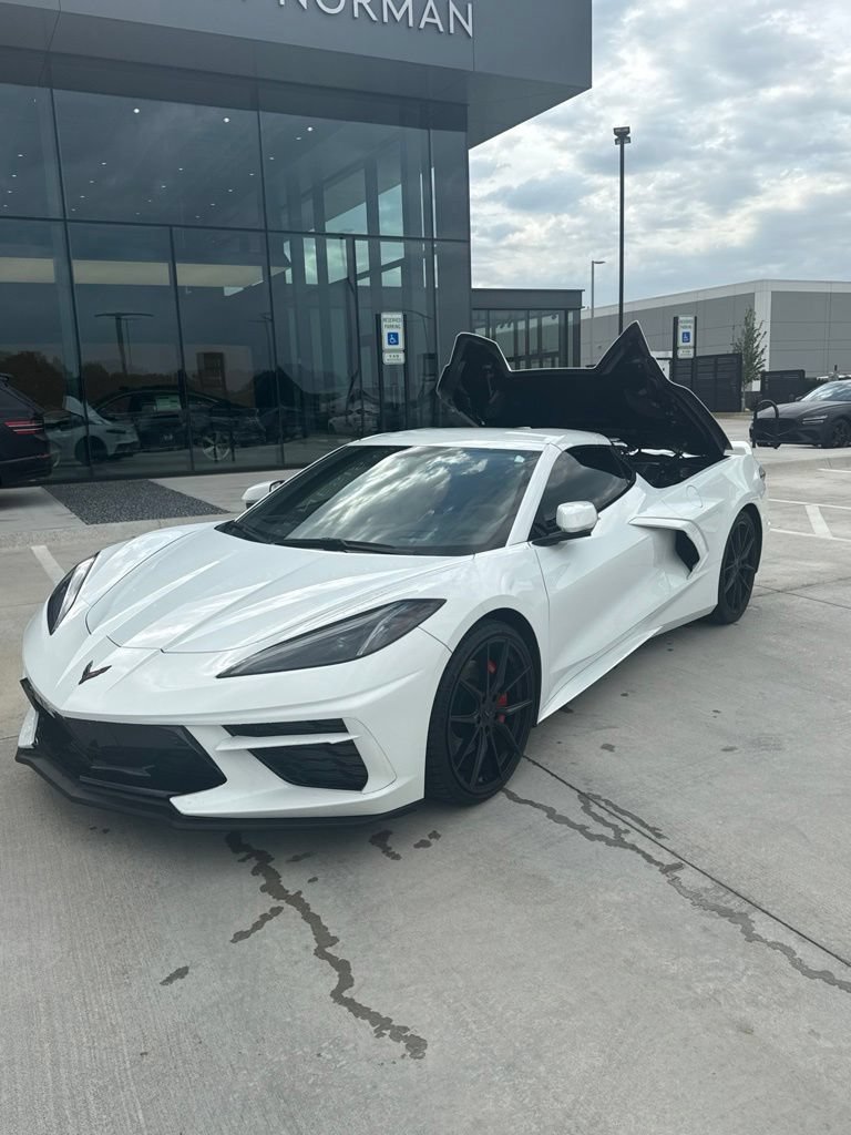 Used 2022 Chevrolet Corvette Stingray Premium Conv w/ Z51 Performance Package RWD image 11