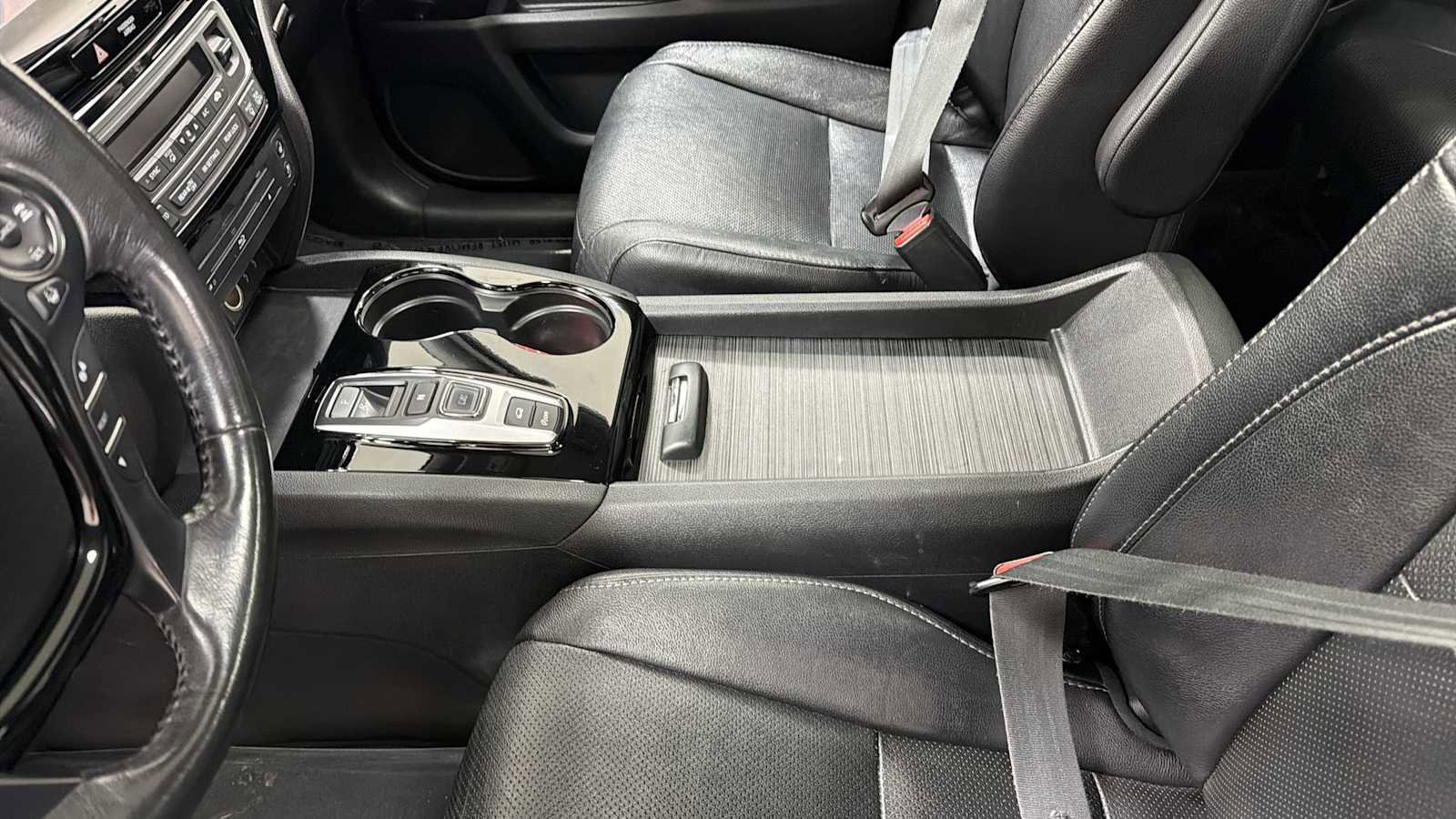 Used 2017 Honda Pilot Elite image 23