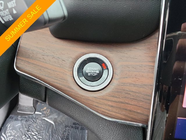 Certified 2025 Jeep Grand Cherokee Summit w/ Obsidian Package AWD/4WD image 27