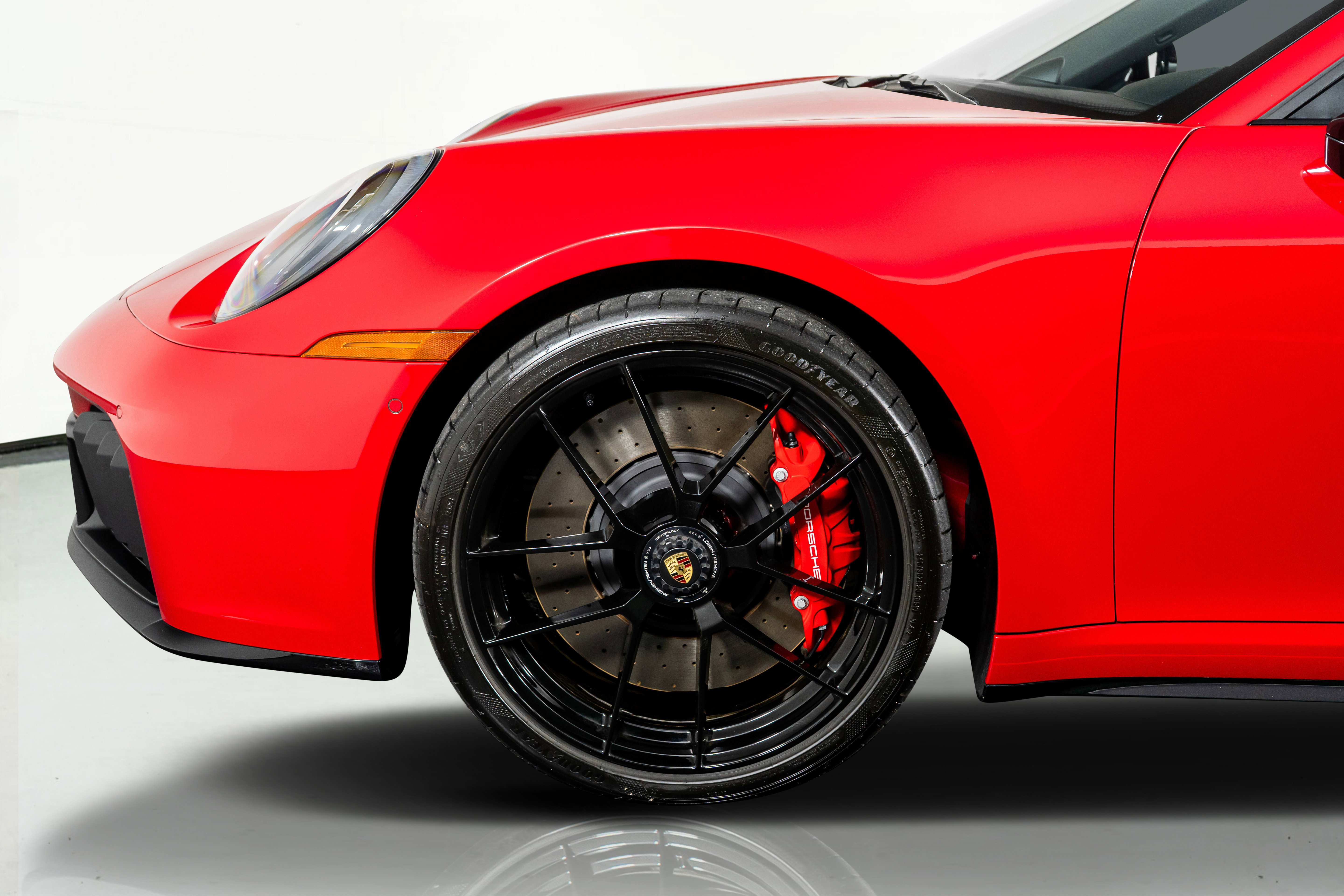 Used 2026 Porsche 911 Targa 4 GTS w/ Premium Package image 17