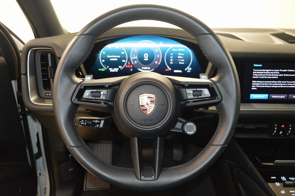 Certified 2025 Porsche Cayenne image 7