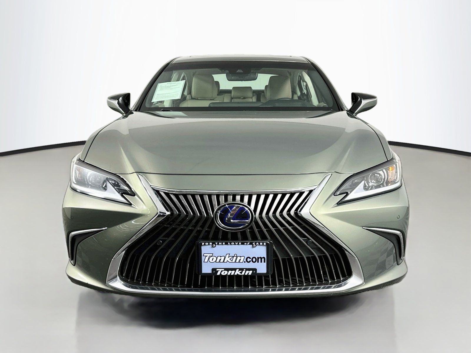 Used 2020 Lexus ES 300h w/ Premium Package FWD image 2