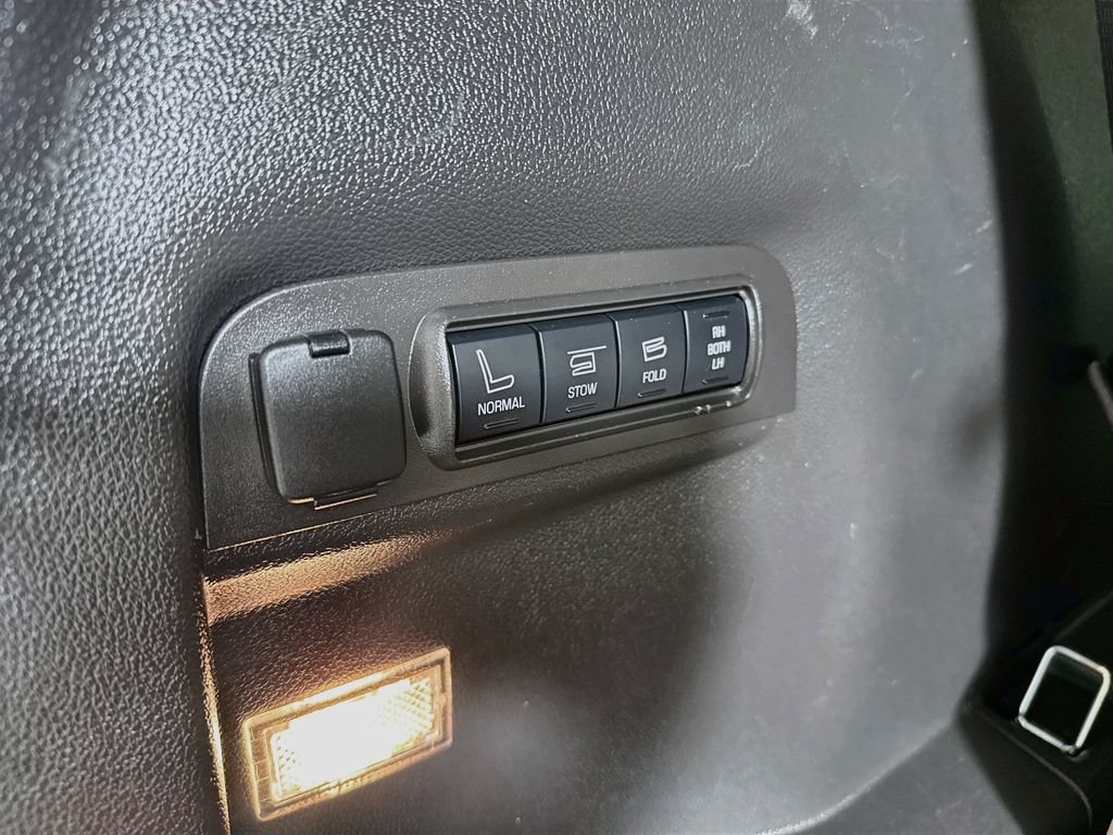 Used 2015 Ford Explorer Limited w/ Equipment Group 302A AWD/4WD image 35