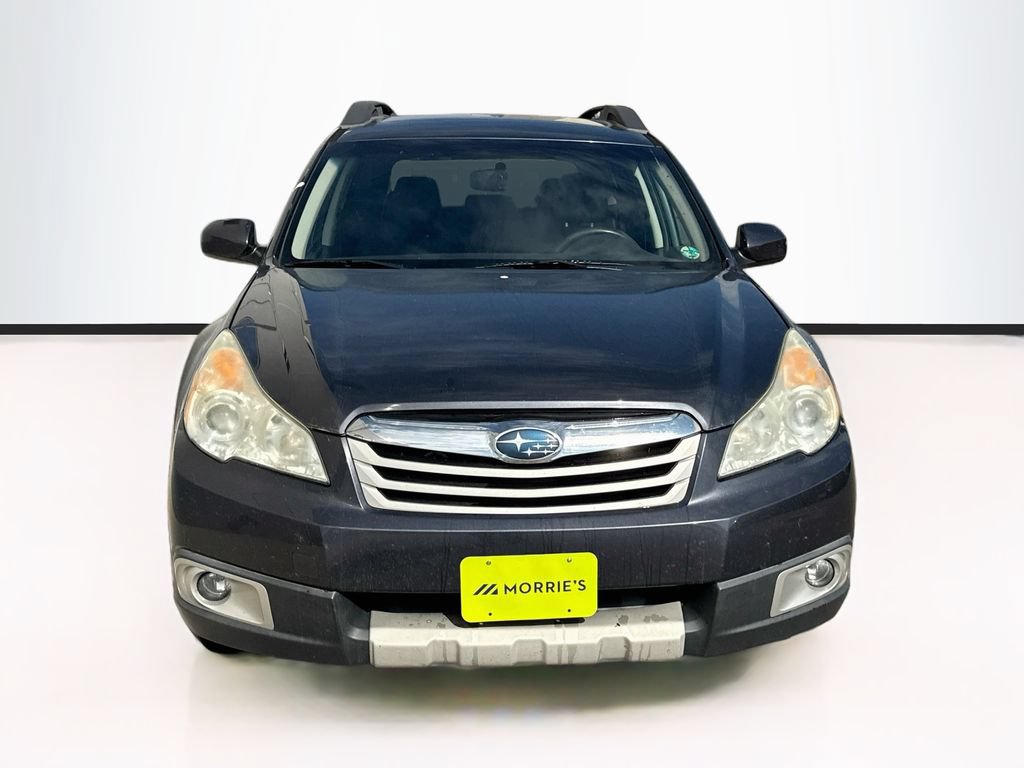 Used 2010 Subaru Outback 3.6R Limited w/ Popular Equipment Group 2A AWD/4WD image 2
