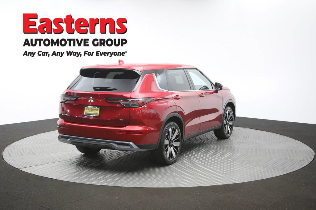 Used 2025 Mitsubishi Outlander AWD image 41