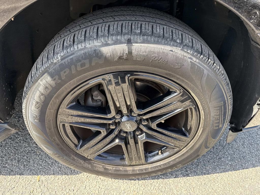 Used 2020 Ford Expedition XLT w/ Equipment Group 202A image 10