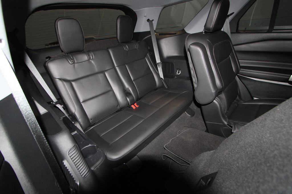 Used 2023 Ford Explorer XLT w/ Equipment Group 202A image 25