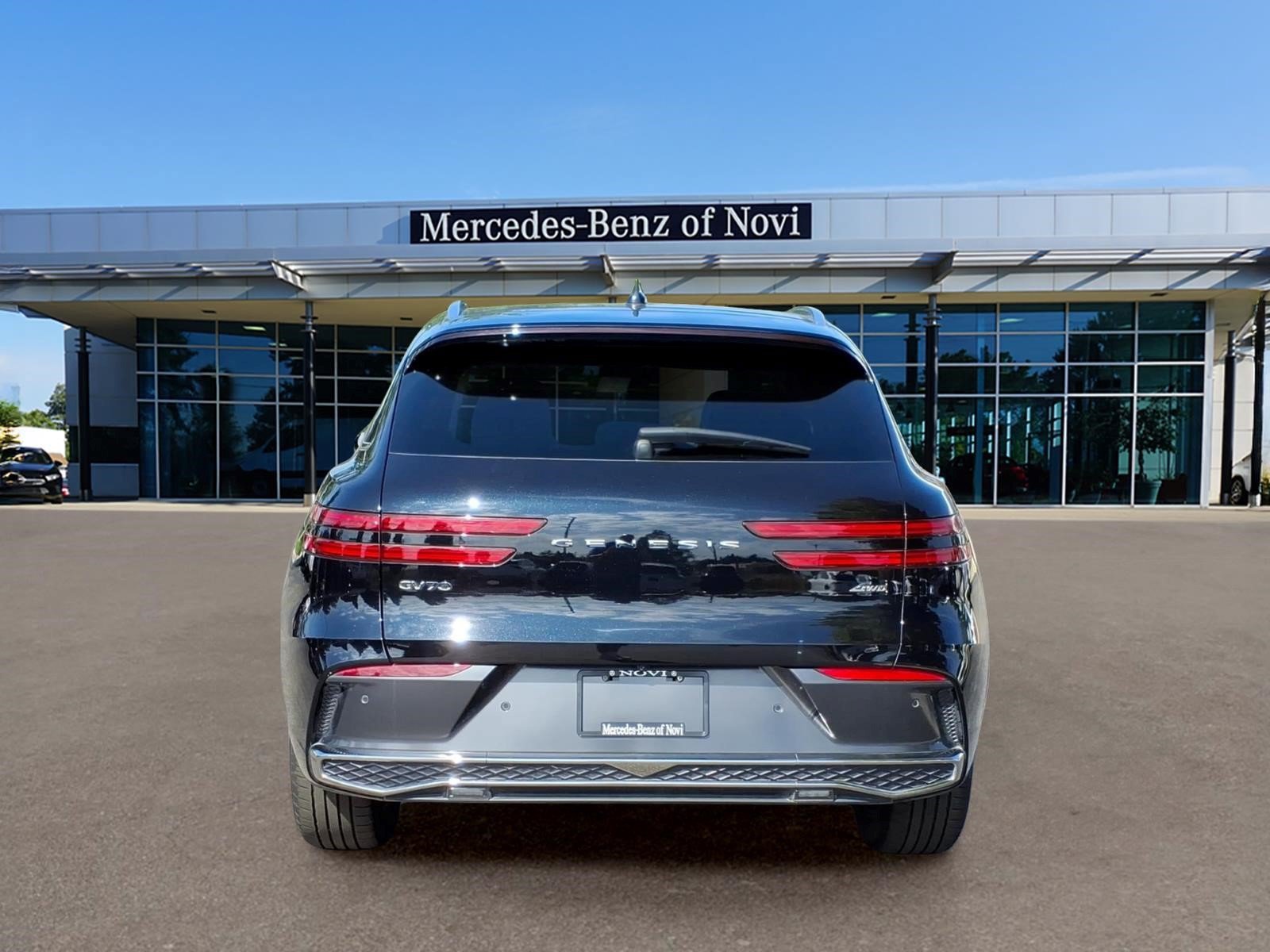 Used 2026 Genesis GV70 2.5T Select AWD/4WD image 4