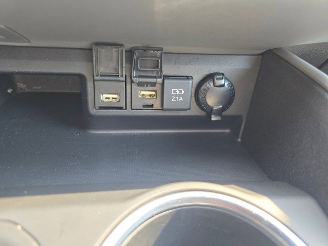 Used 2021 Toyota Highlander XLE image 34