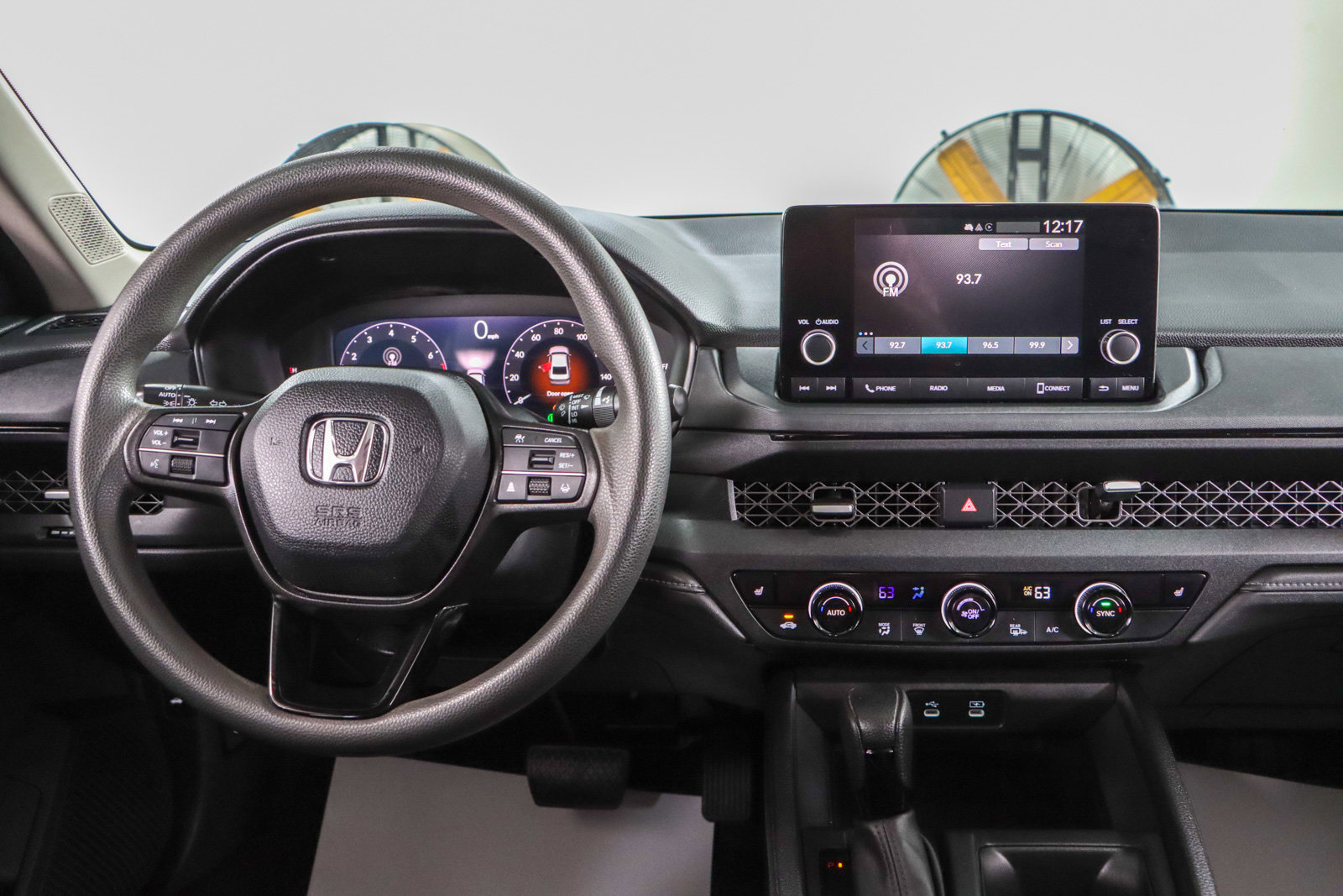 Used 2023 Honda Accord EX image 17