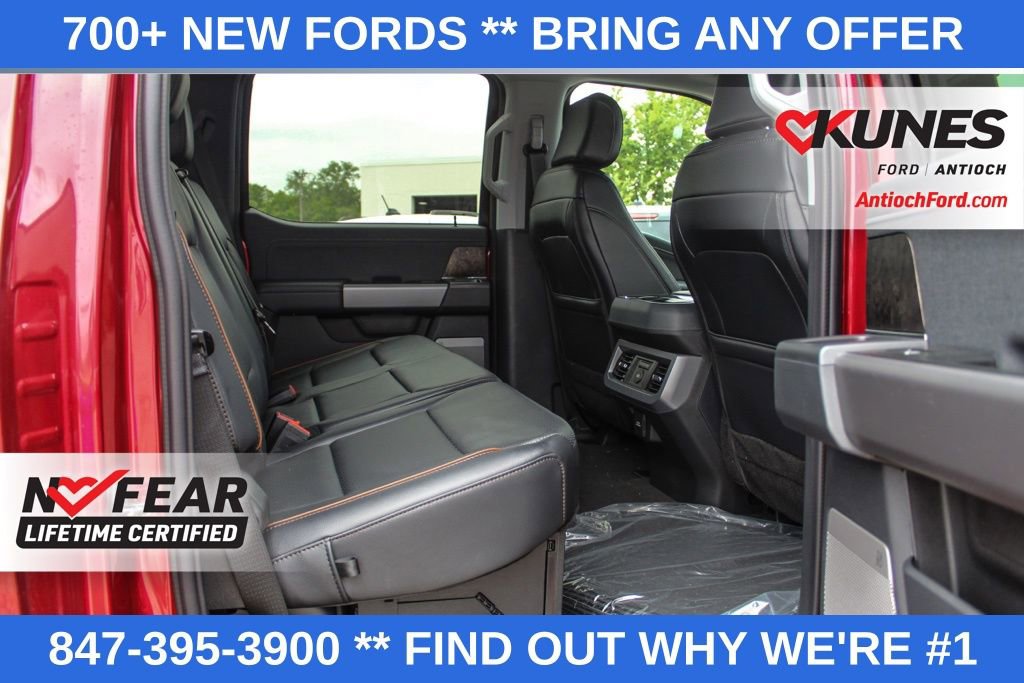 New 2025 Ford F250 Lariat w/ Black Appearance Package image 28