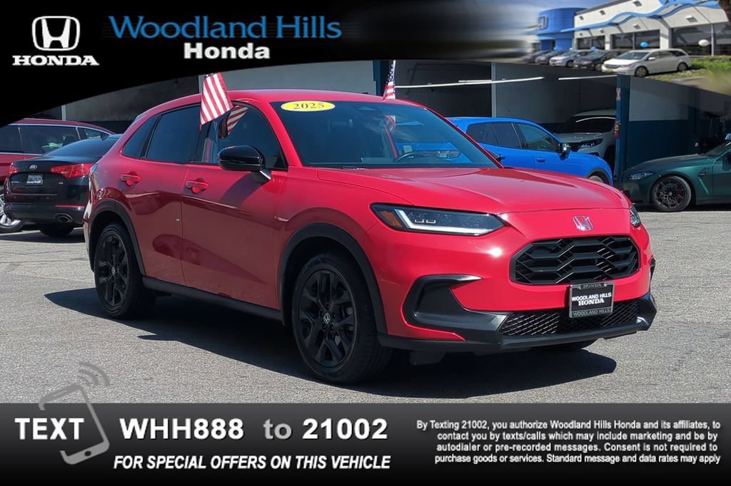 Used 2025 Honda HR-V Sport image 3