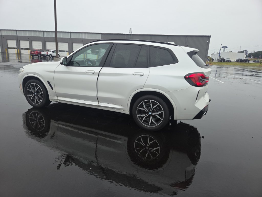 Used 2024 BMW X3 sDrive30i w/ Premium Package RWD image 11