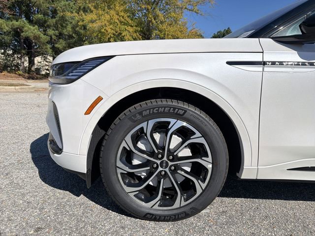 New 2026 Lincoln Nautilus Reserve AWD/4WD image 10
