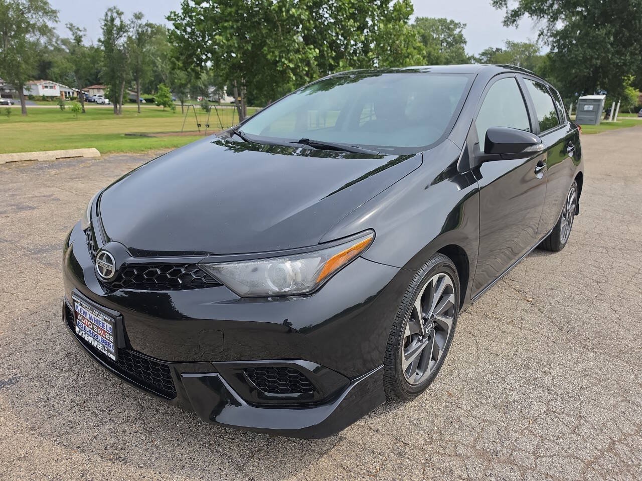 Used 2016 Scion iM FWD image 1