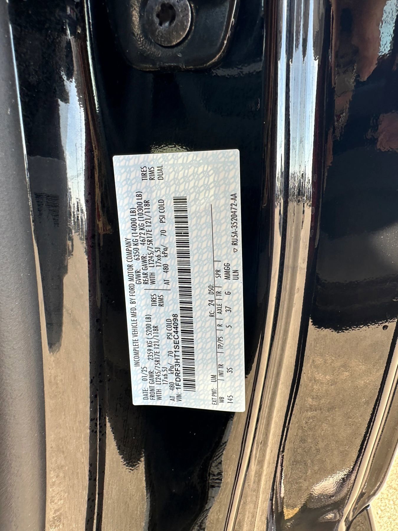 Used 2025 Ford F350 XLT w/ XLT Value Package image 12