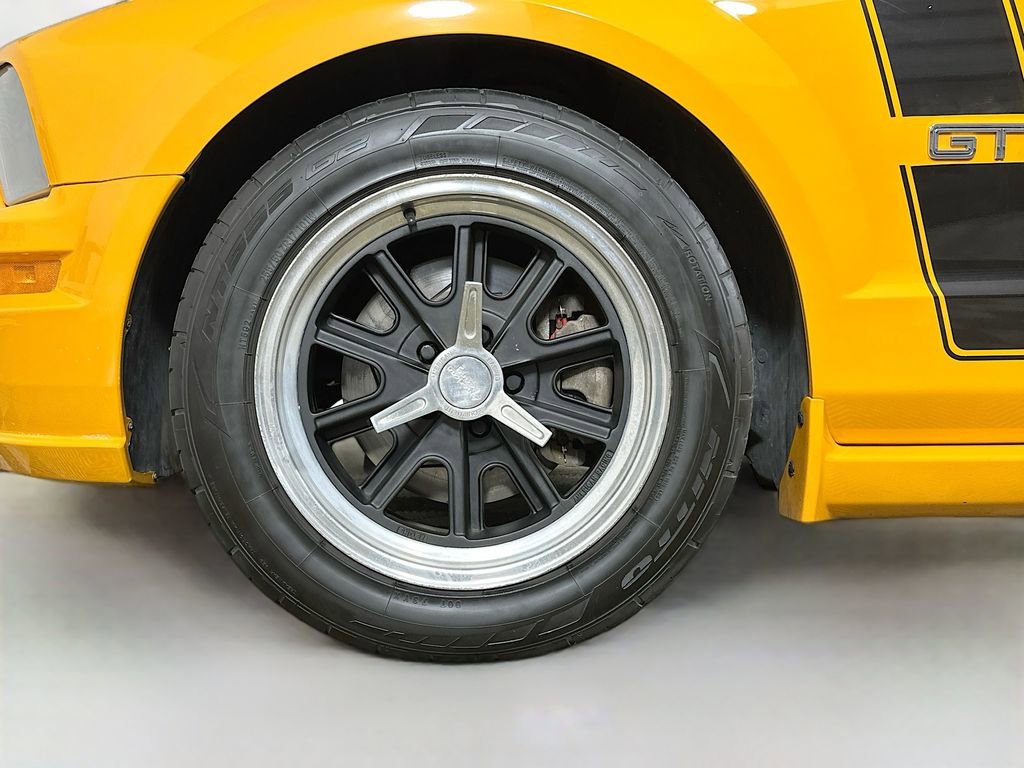 Used 2007 Ford Mustang GT RWD image 33