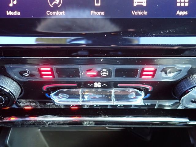 New 2025 Jeep Grand Cherokee Limited w/ Black Appearance Package image 18