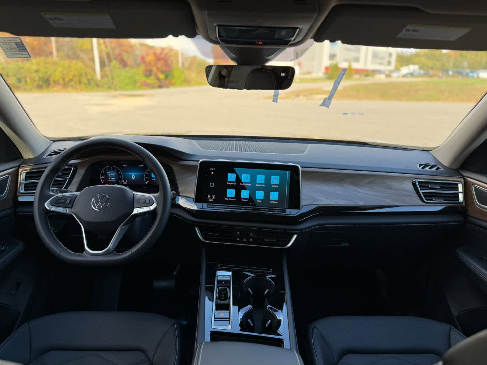 New 2026 Volkswagen Atlas SE image 18