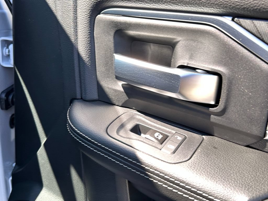New 2026 RAM 2500 Big Horn AWD/4WD image 14