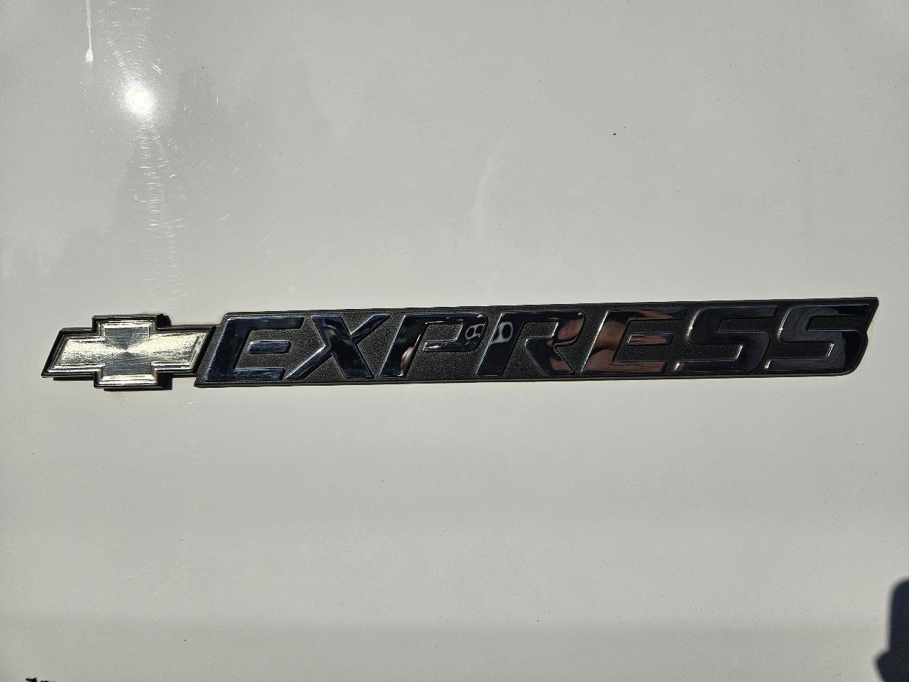 Used 2022 Chevrolet Express 2500 w/ Driver Convenience Package RWD image 48