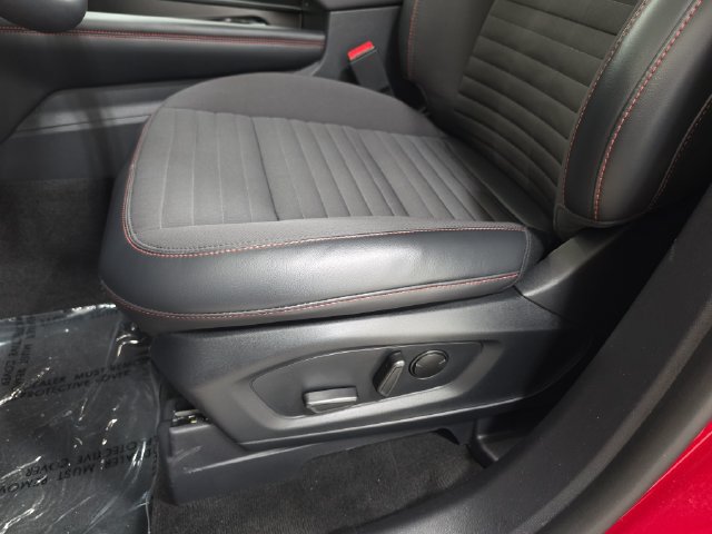 Used 2026 Ford Explorer ST-Line w/ ST-Line Street Pack AWD/4WD image 28