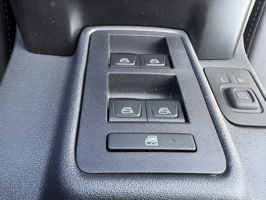 New 2025 Ford Bronco Badlands AWD/4WD image 18