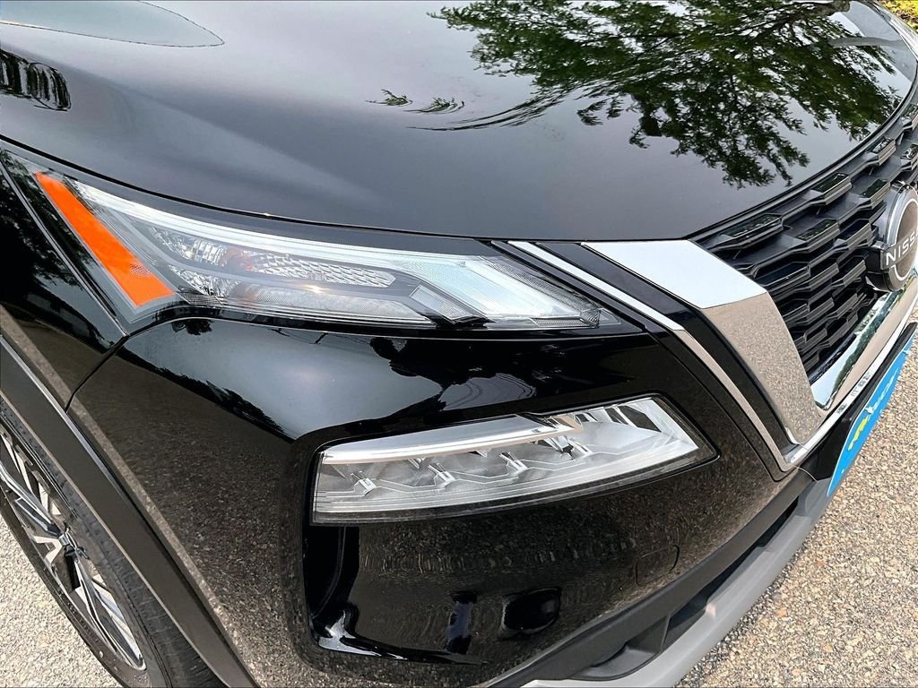 Certified 2023 Nissan Rogue SV AWD/4WD image 31