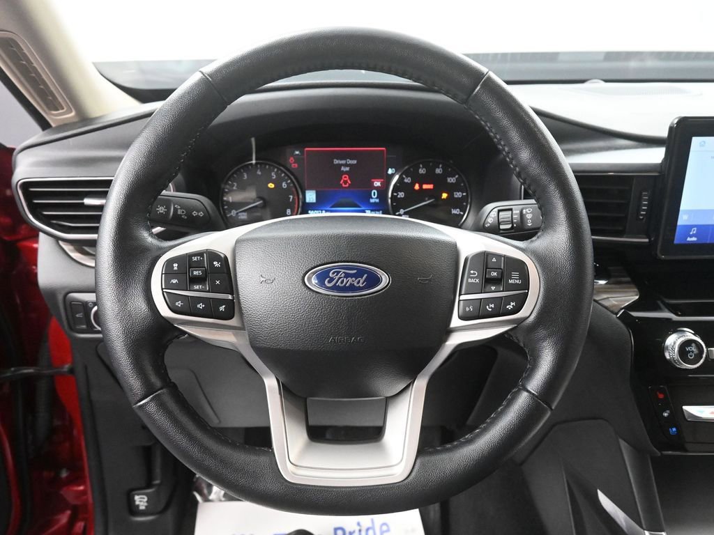 Used 2023 Ford Explorer Limited image 33