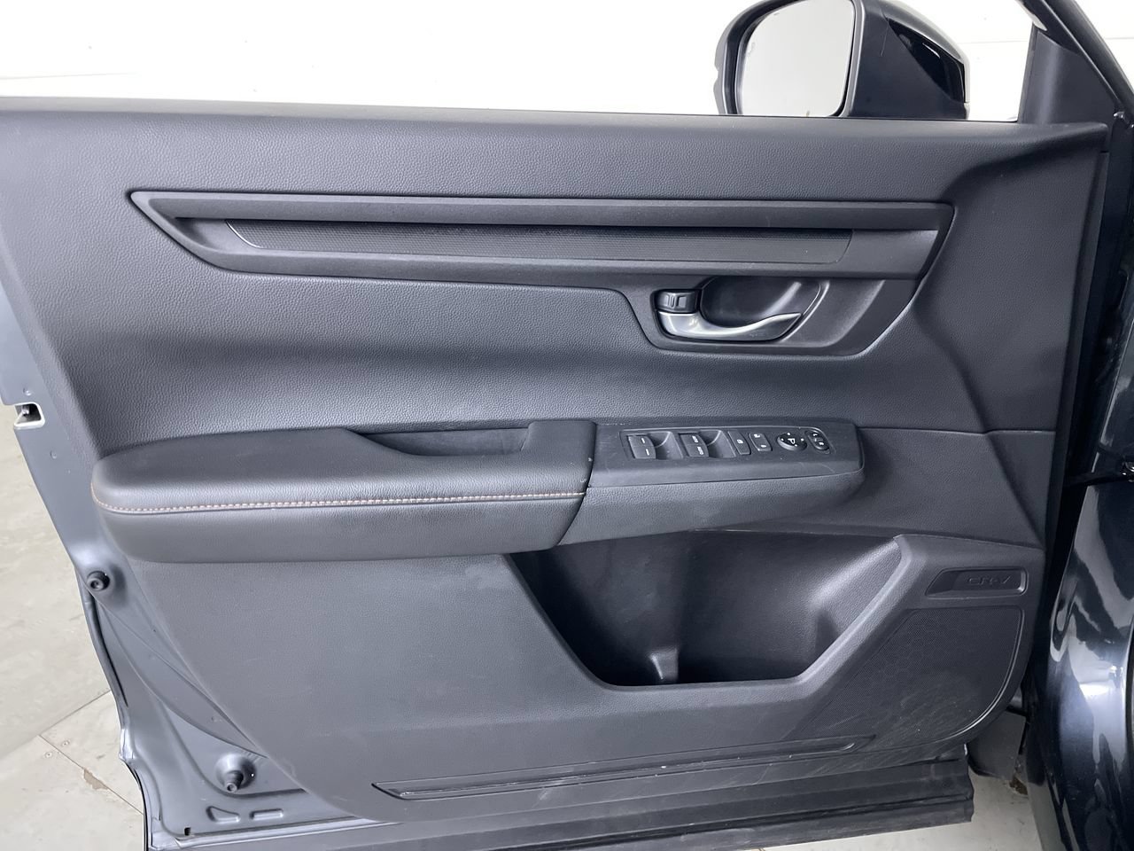 Used 2025 Honda CR-V Sport image 10