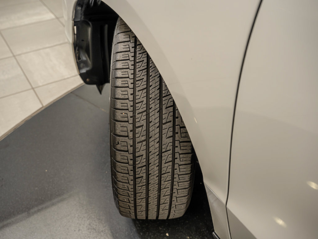 Used 2020 Acura MDX w/ Technology Package AWD/4WD image 54