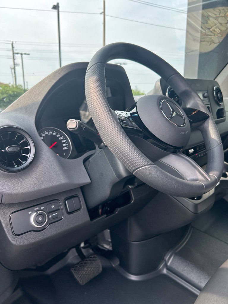 New 2026 Mercedes-Benz Sprinter 2500 image 12