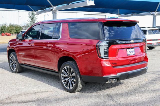 New 2026 Chevrolet Suburban High Country AWD/4WD image 5