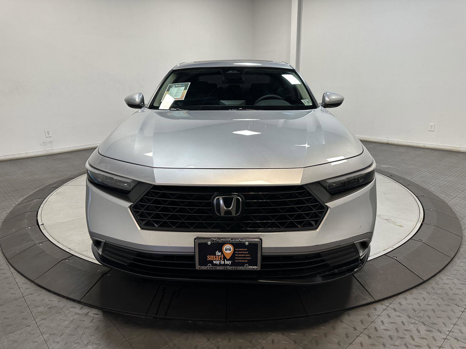 Used 2024 Honda Accord EX image 4
