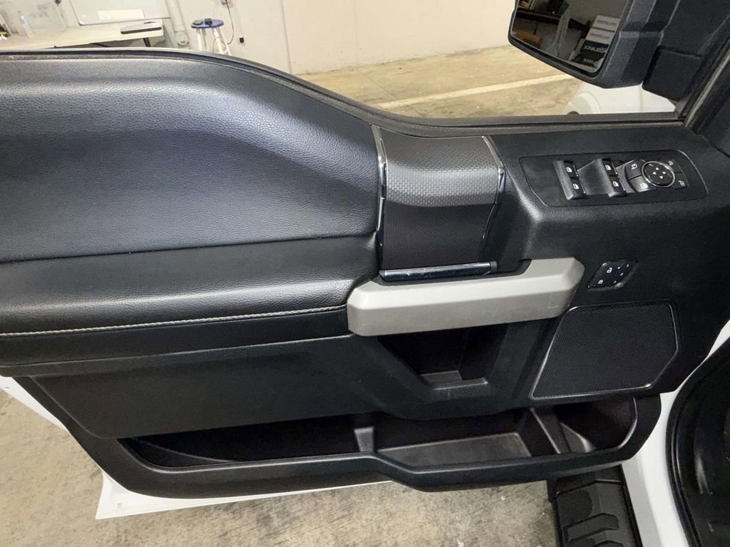 Used 2016 Ford F150 Lariat image 19