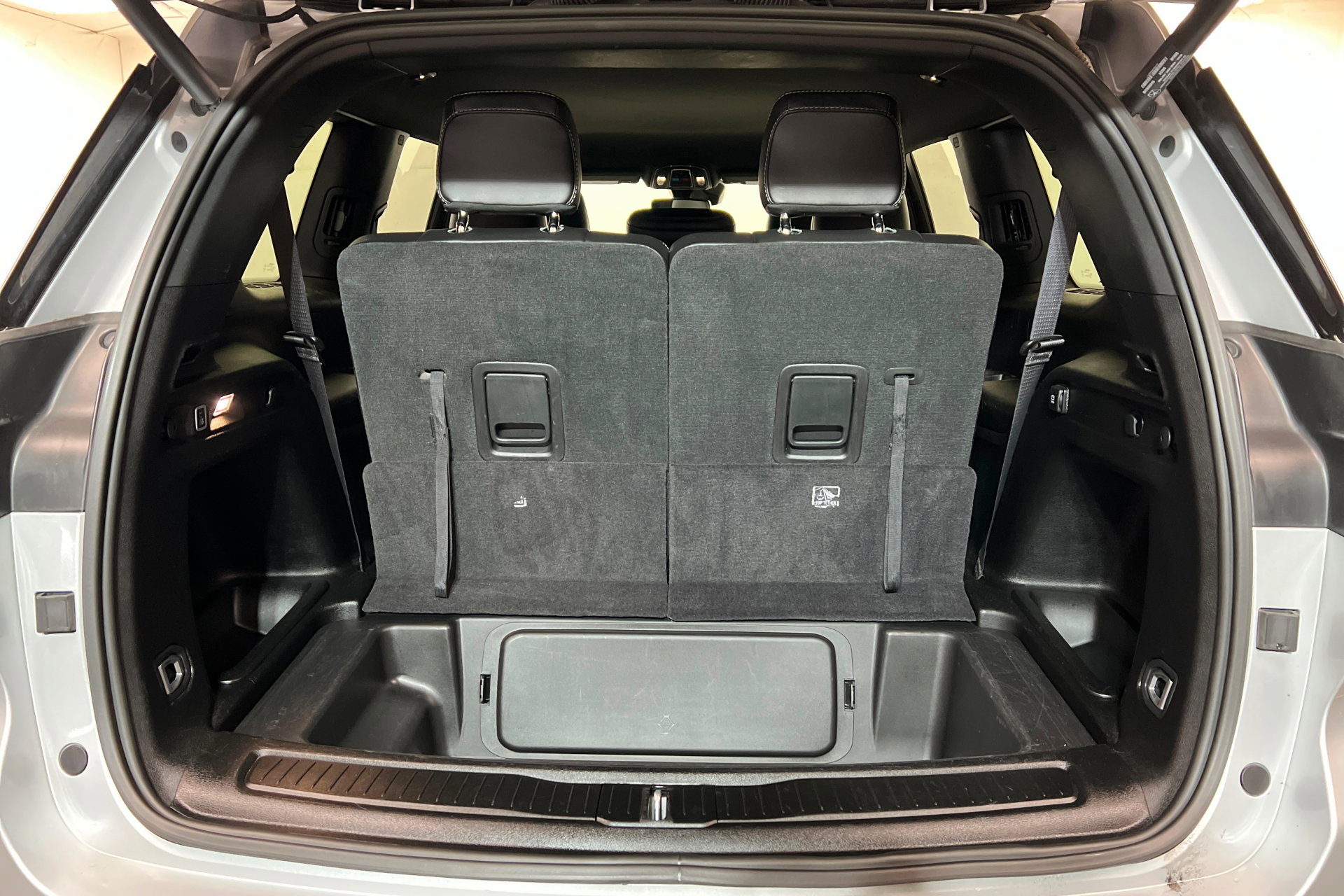 Used 2024 Jeep Grand Cherokee L Laredo image 24