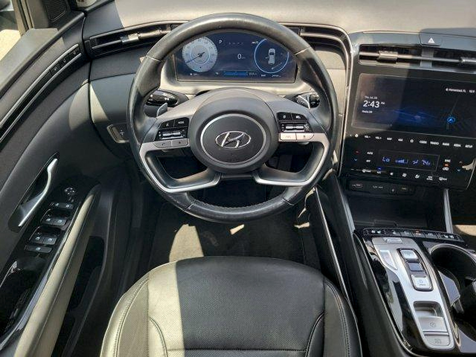 Certified 2024 Hyundai Tucson Limited FWD image 18