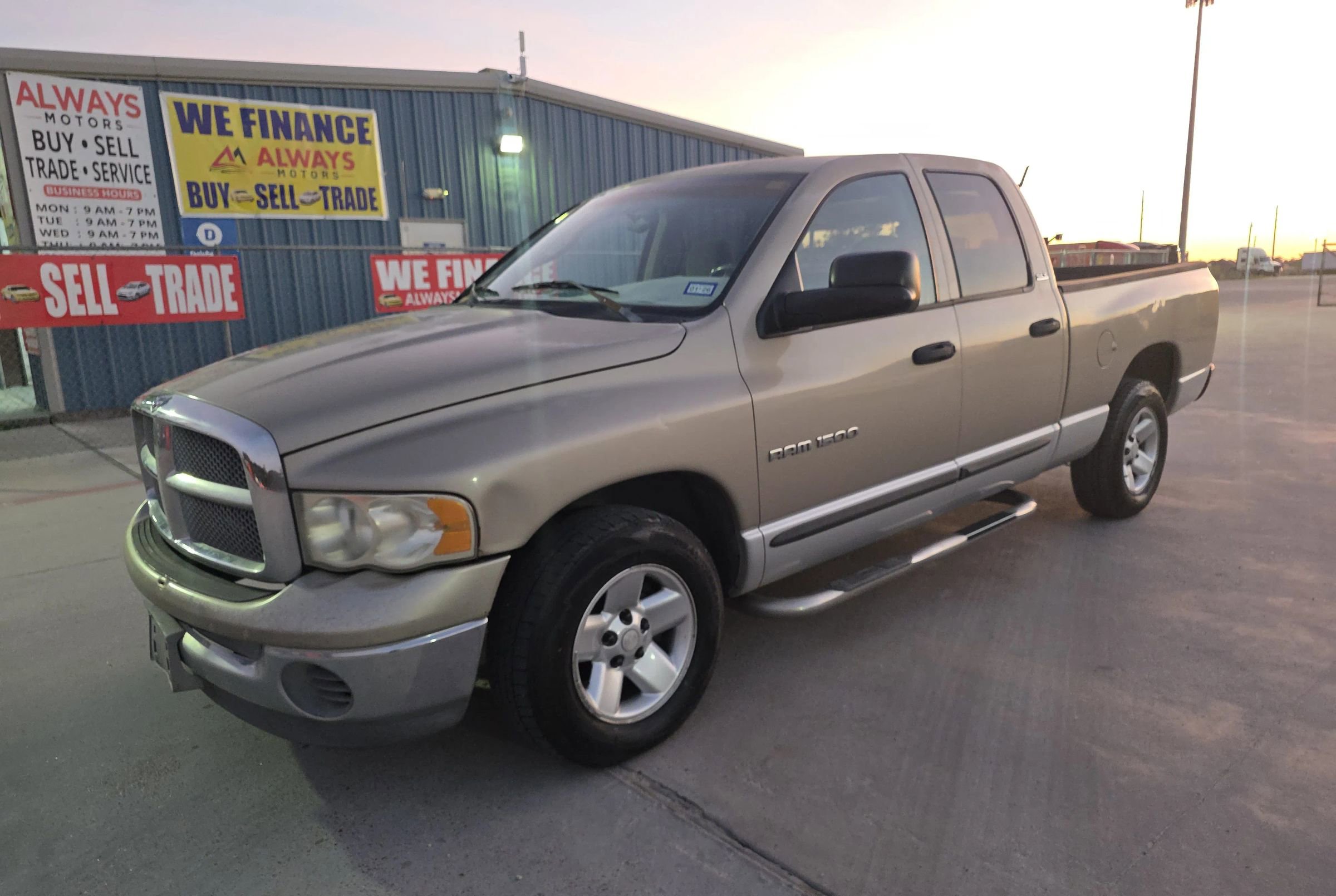 Used 2002 Dodge Ram 1500 Truck 2WD Quad Cab image 2