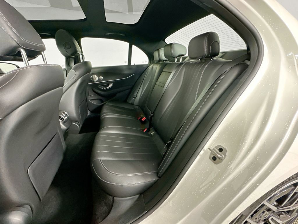 Used 2023 Mercedes-Benz E 350 4MATIC Sedan image 25