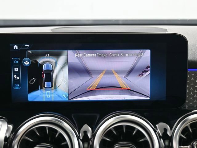 New 2025 Mercedes-Benz GLB 250 image 6