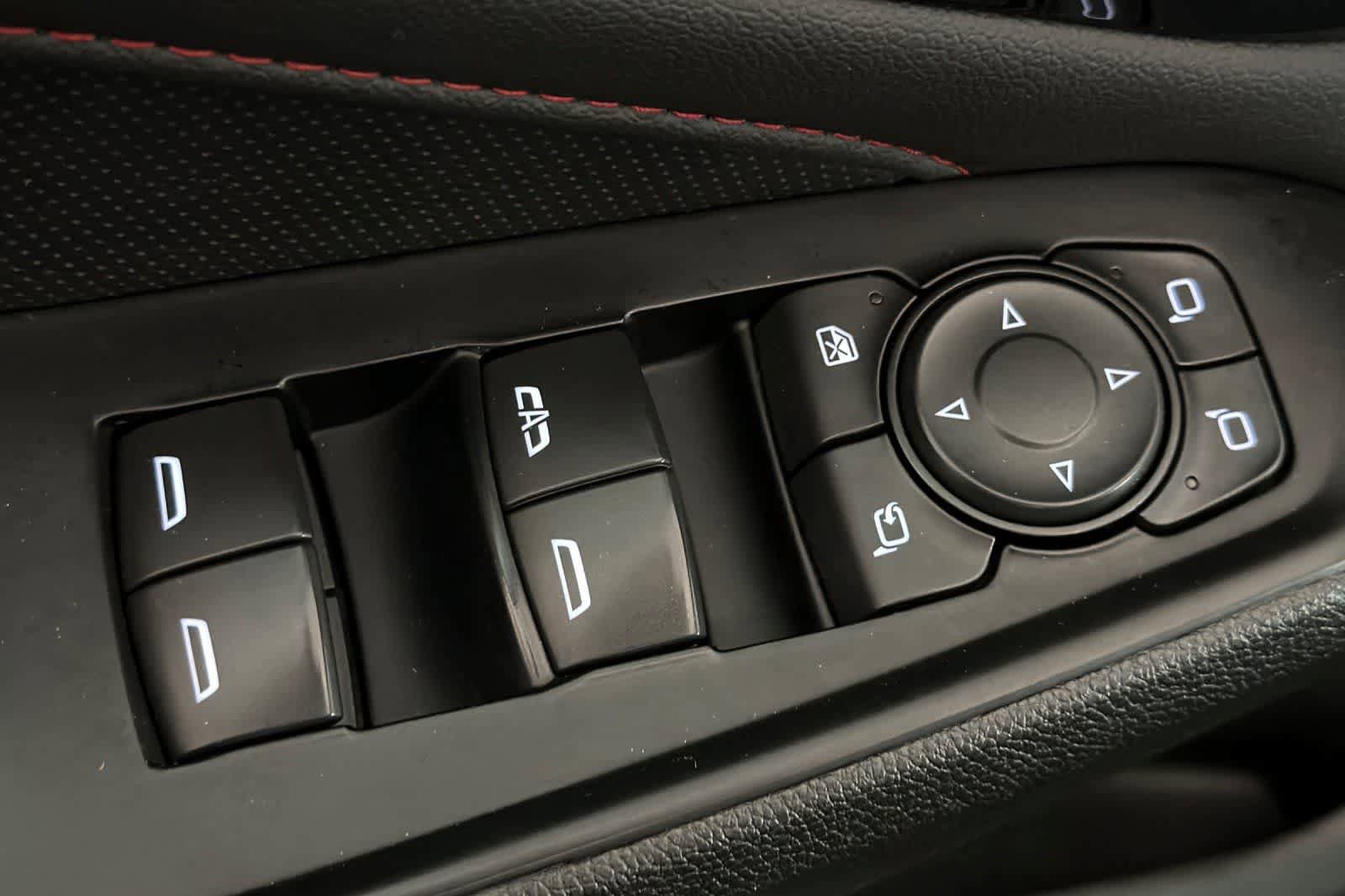 Used 2023 Chevrolet Traverse RS AWD/4WD image 13