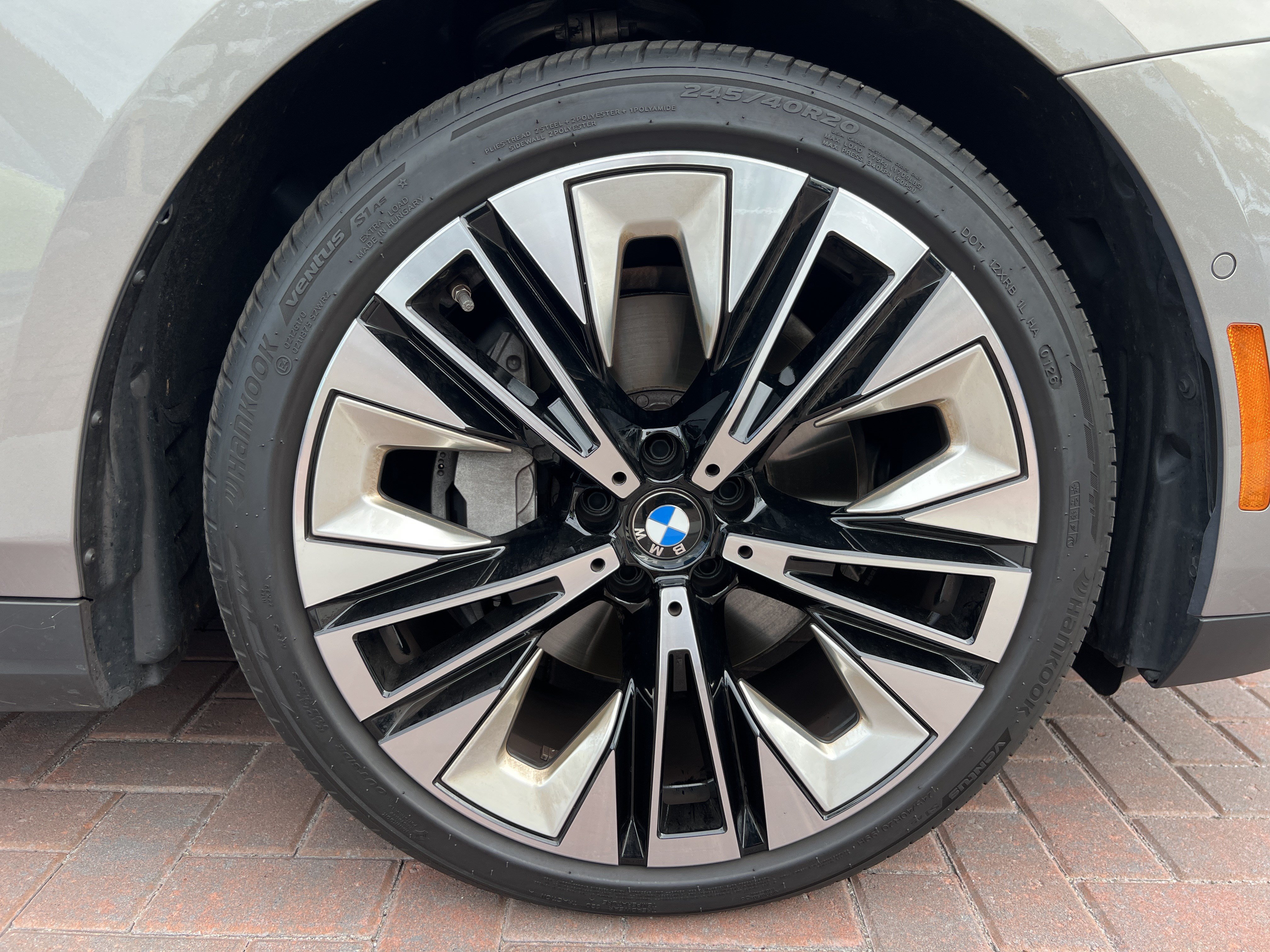 Certified 2026 BMW 540i xDrive AWD/4WD image 13