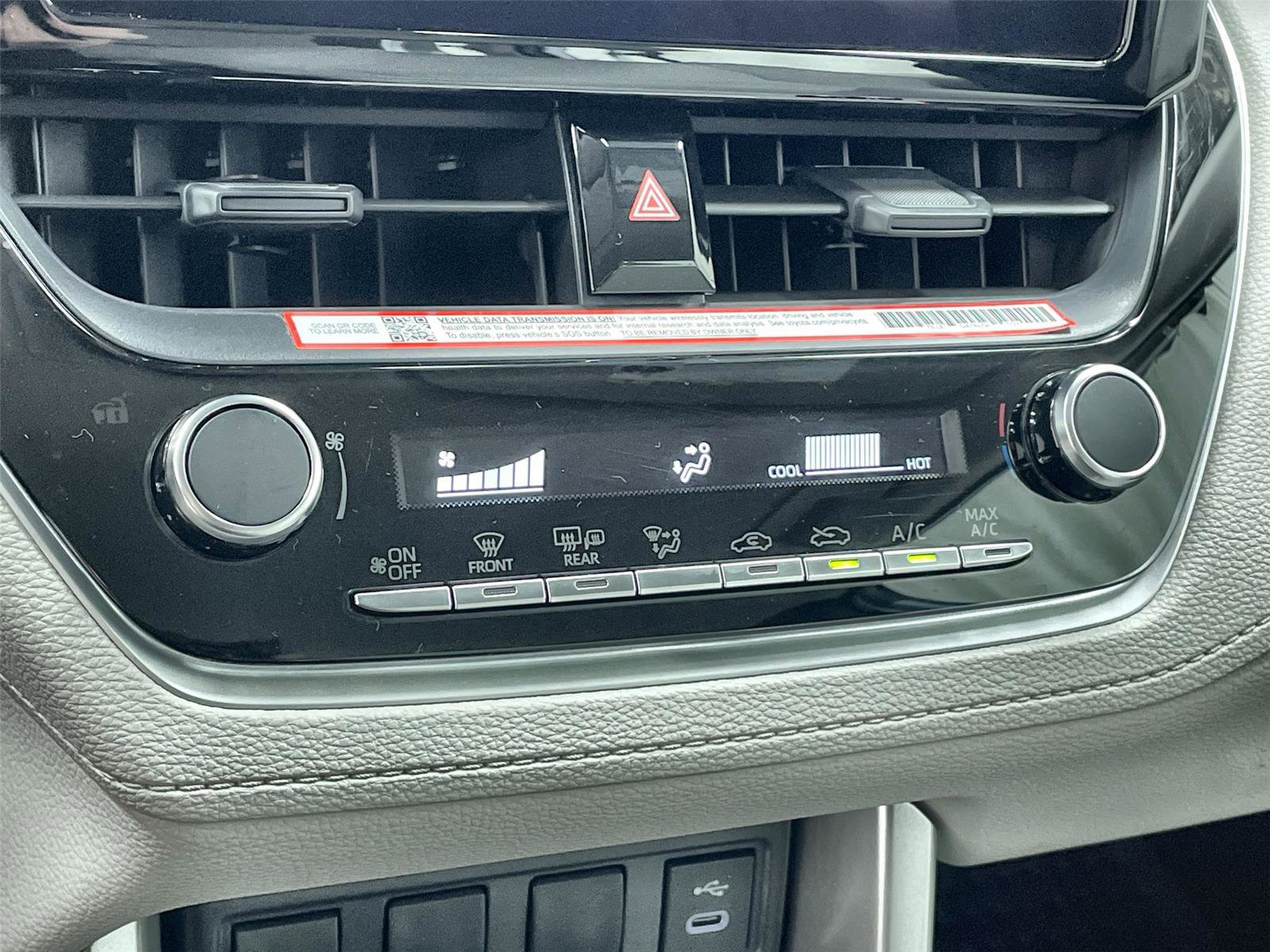 Used 2025 Toyota Corolla Cross L image 22